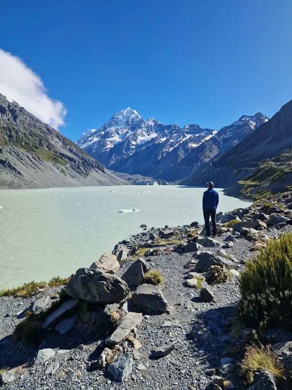 Mountain lake in New Zealand